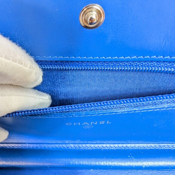 Chanel Bright Blue Boy Patent Leather Wallet On Chain (WOC) - Picture 14 of 16